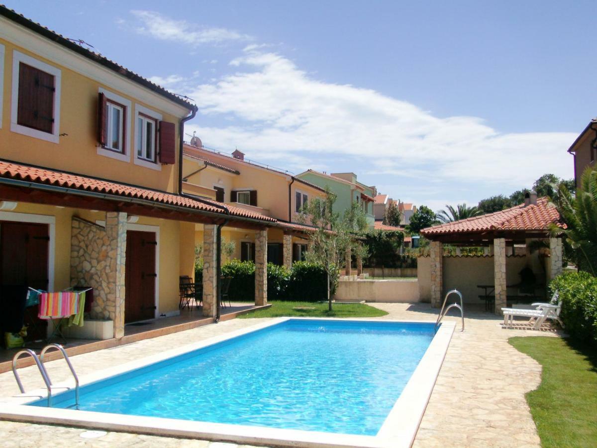 Oliva Holiday Apartment Banjole Exterior foto